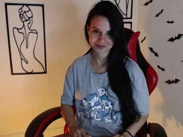 MiaRobinn