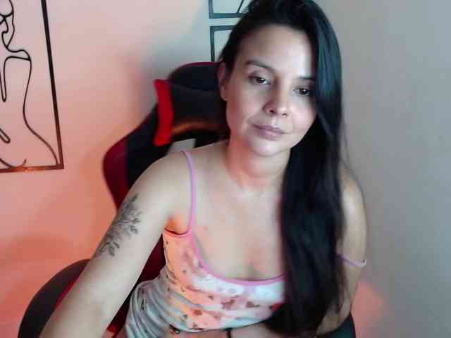 MiaRobinn