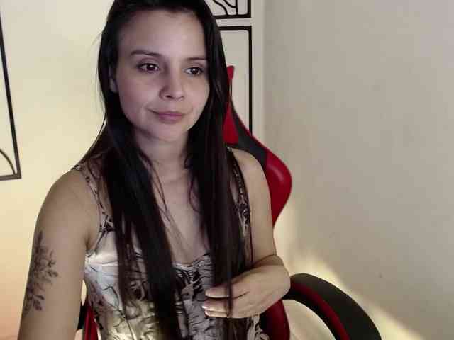 MiaRobinn