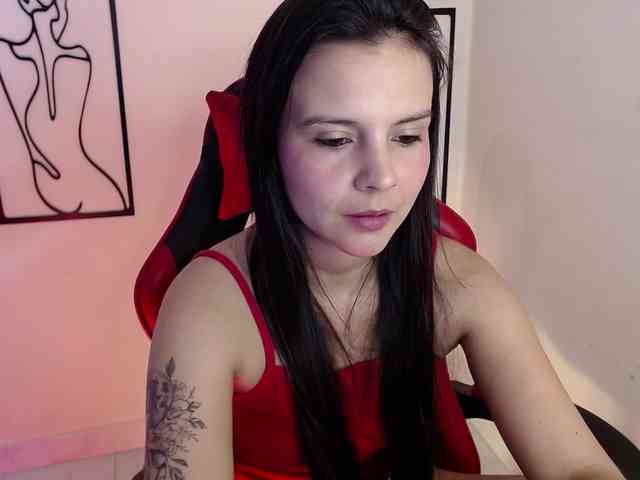 MiaRobinn webcam