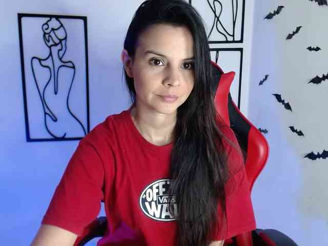 MiaRobinn