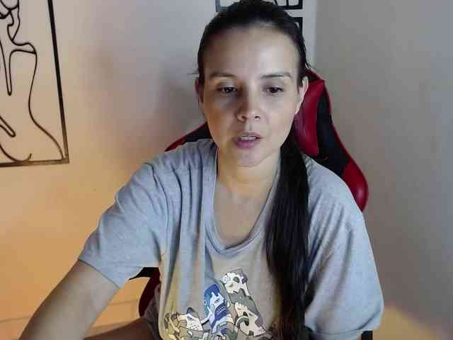 MiaRobinn MiaRobinn