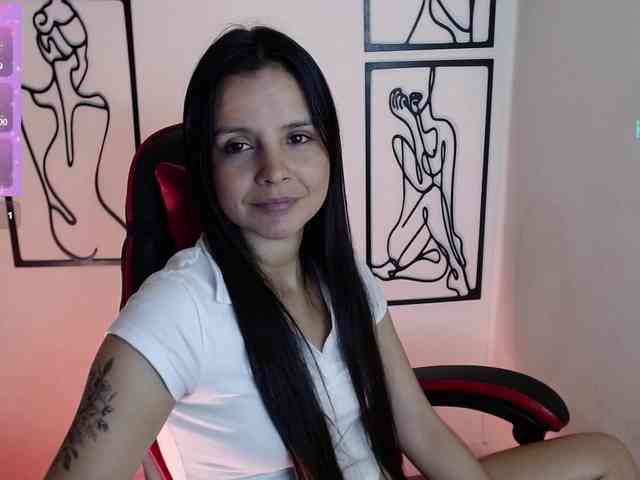 MiaRobinn
