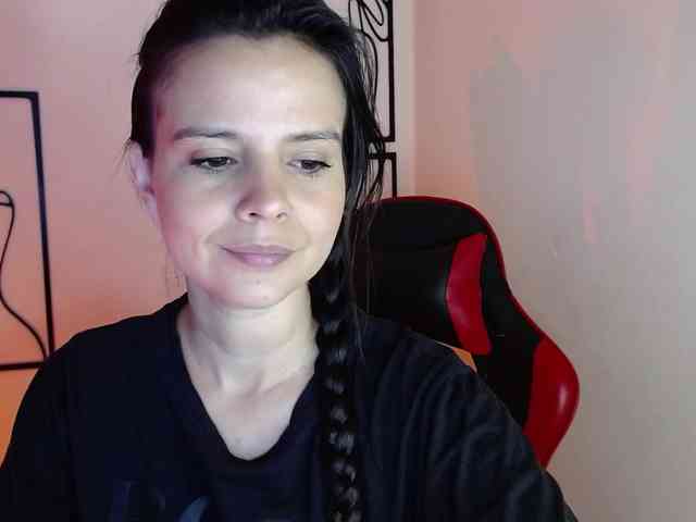 MiaRobinn