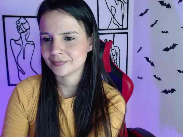 MiaRobinn