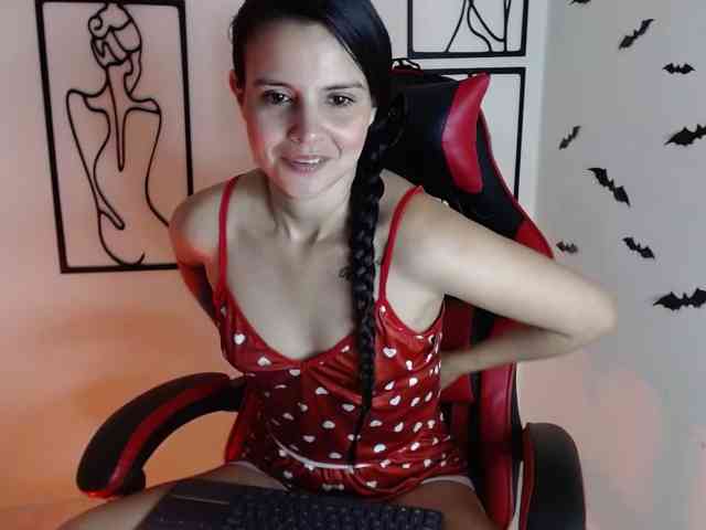 MiaRobinn