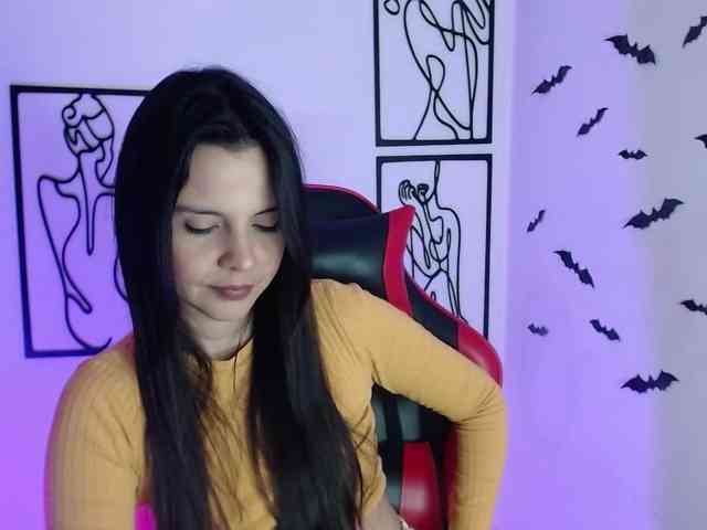 MiaRobinn MiaRobinn