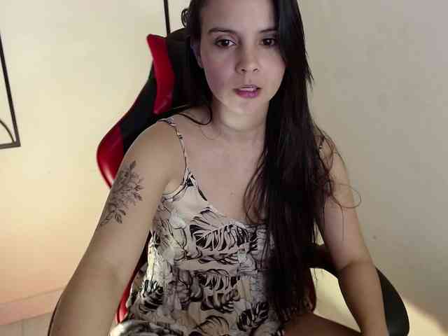 MiaRobinn