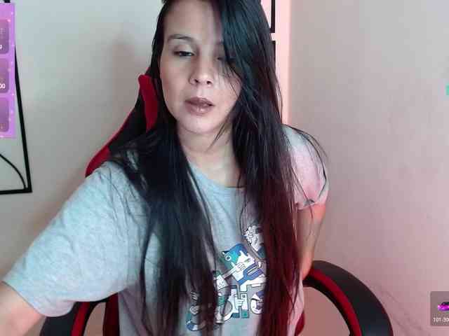 MiaRobinn