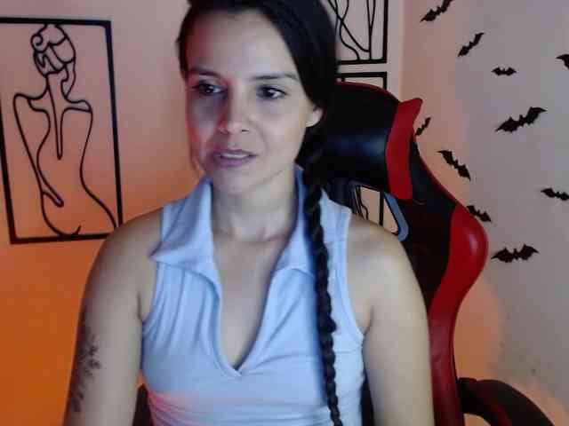 MiaRobinn