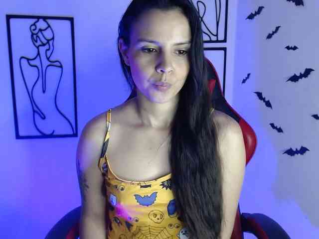 MiaRobinn