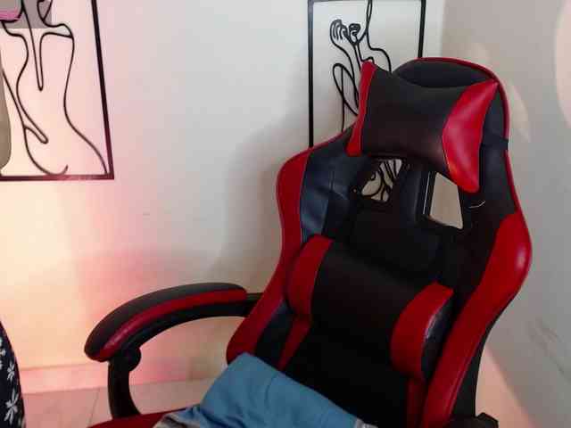 MiaRobinn