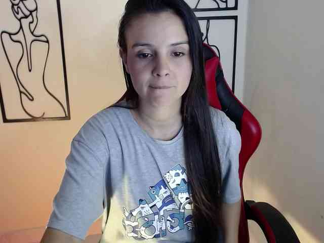 MiaRobinn