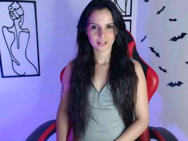 MiaRobinn