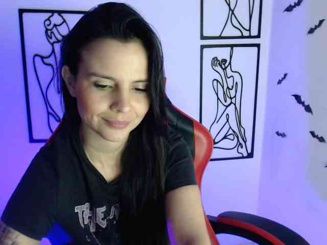 MiaRobinn