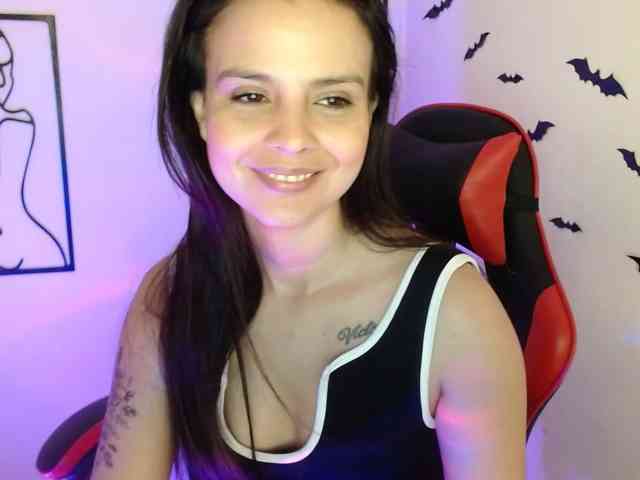 MiaRobinn