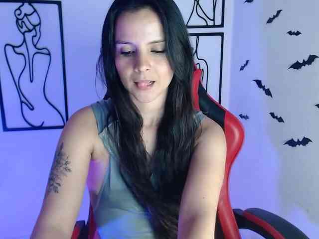 MiaRobinn