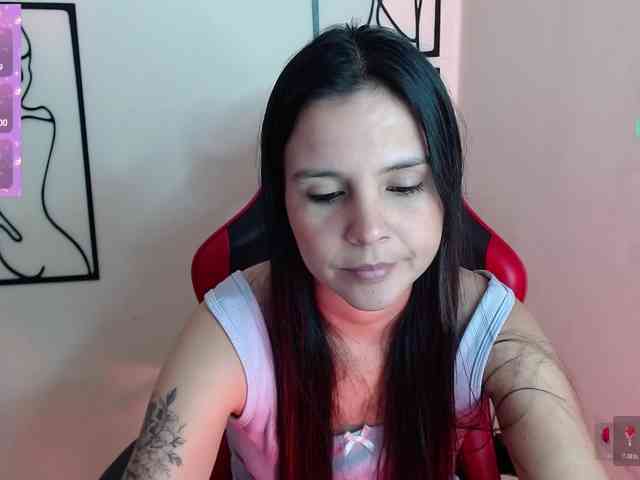 MiaRobinn