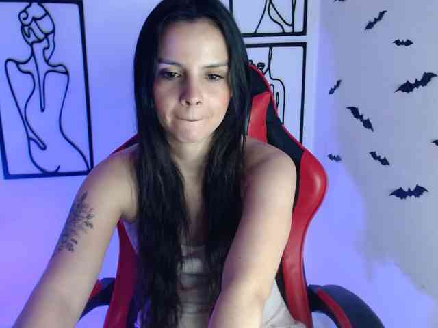 MiaRobinn