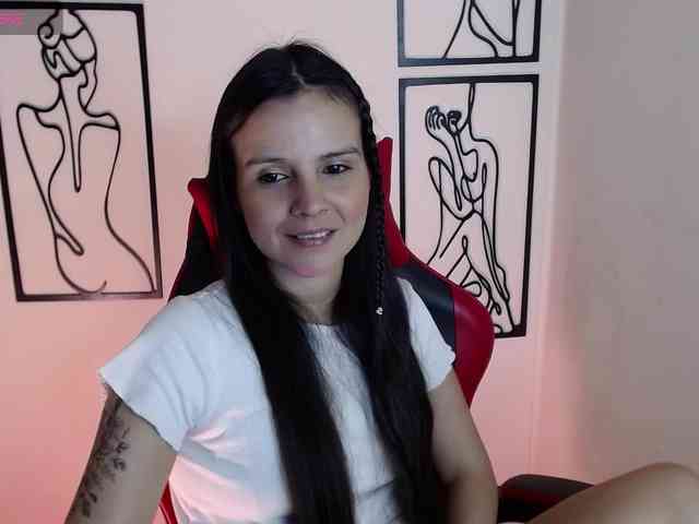 MiaRobinn