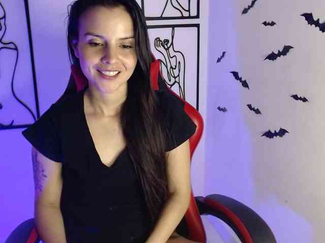 MiaRobinn