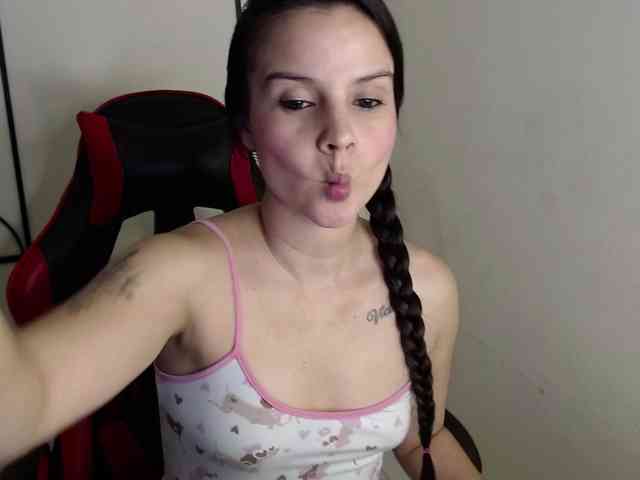 MiaRobinn MiaRobinn