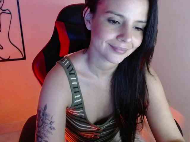 MiaRobinn