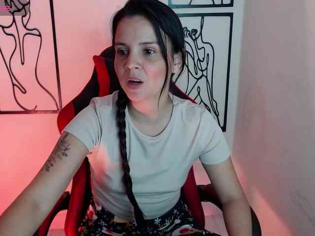 MiaRobinn