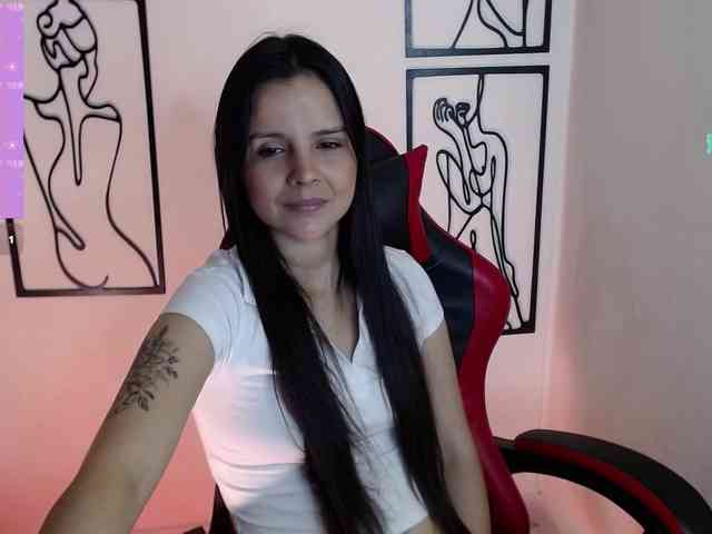 MiaRobinn
