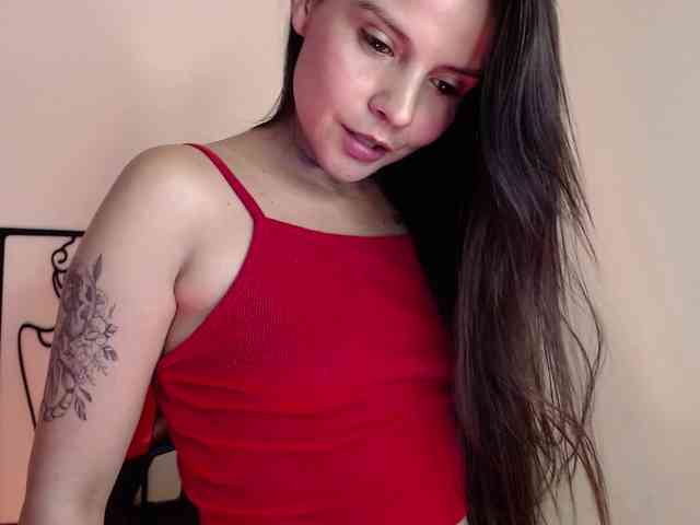 MiaRobinn webcam