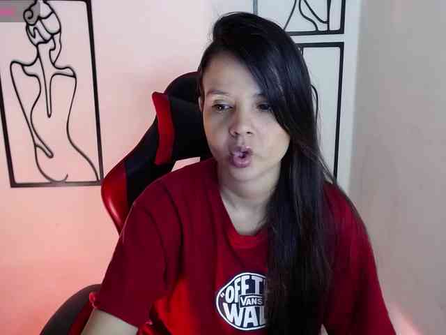 MiaRobinn