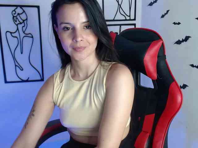 MiaRobinn