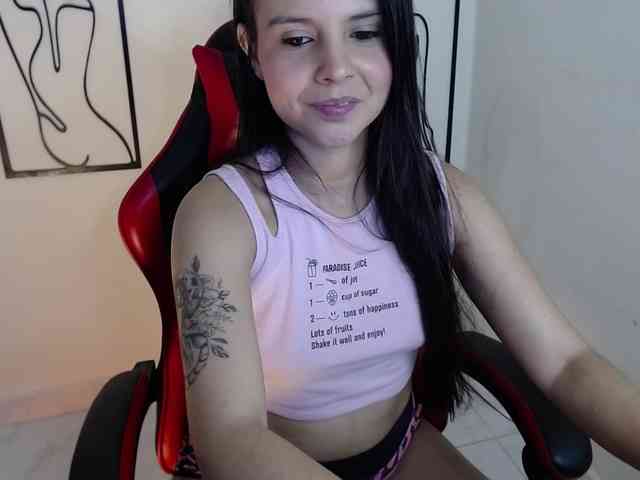 MiaRobinn