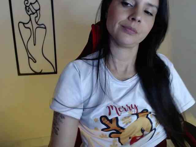 MiaRobinn webcam
