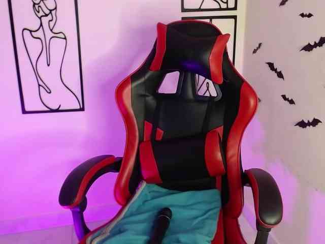MiaRobinn