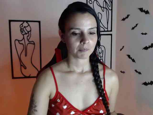 MiaRobinn