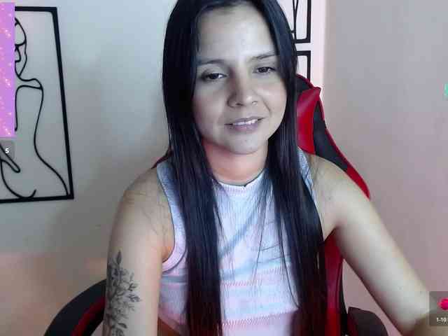 MiaRobinn