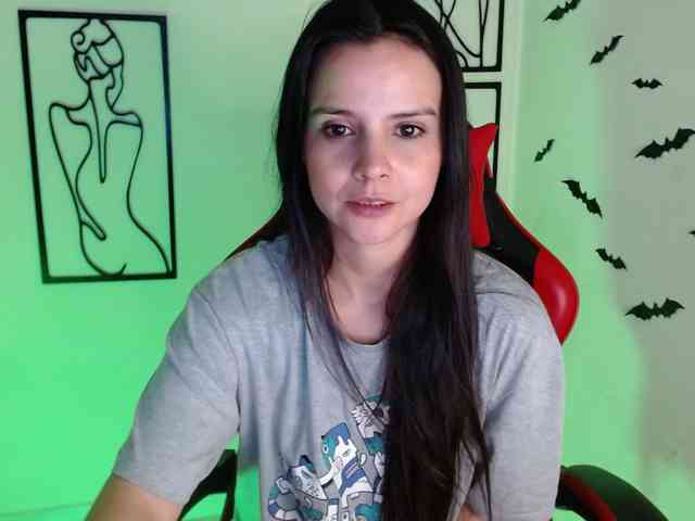 MiaRobinn