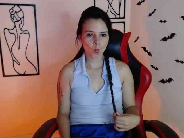 MiaRobinn