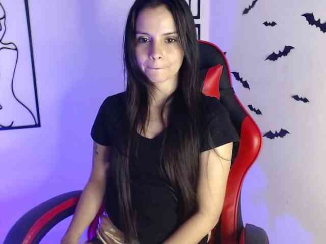 MiaRobinn