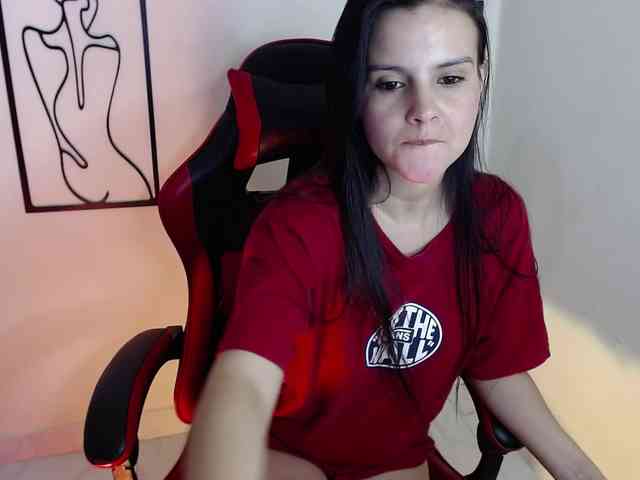 MiaRobinn