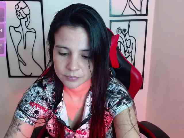 MiaRobinn