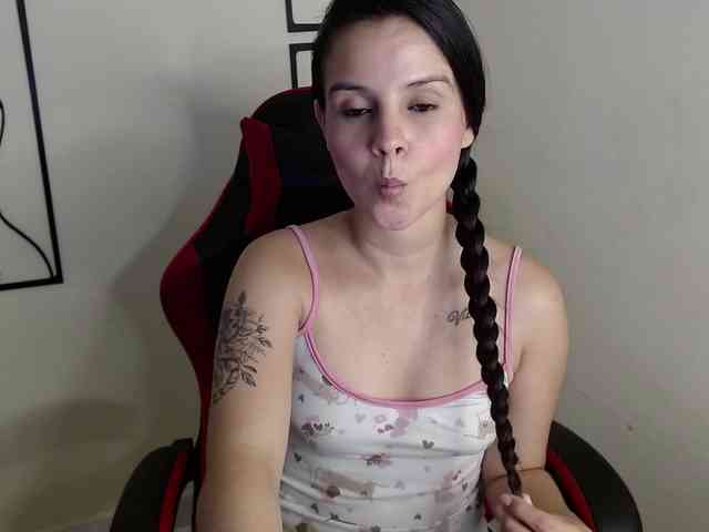 MiaRobinn MiaRobinn