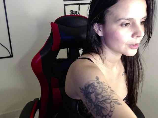 MiaRobinn MiaRobinn