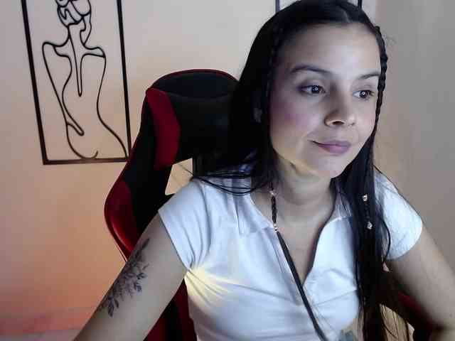 MiaRobinn