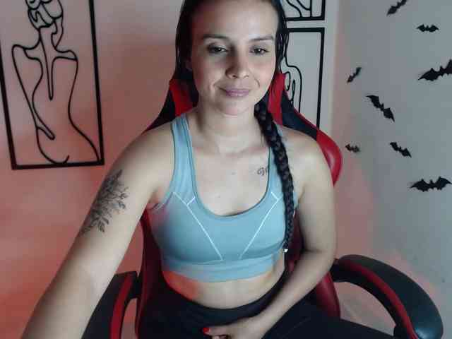 MiaRobinn