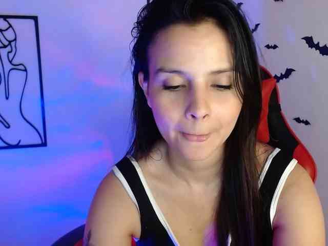 MiaRobinn