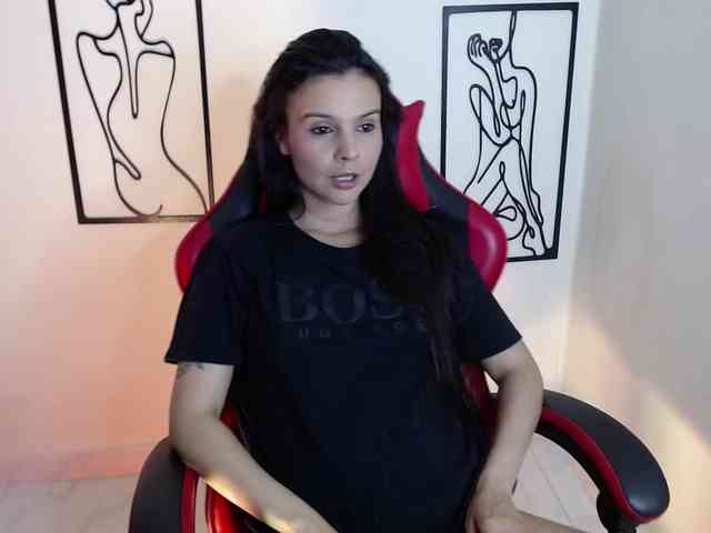 MiaRobinn