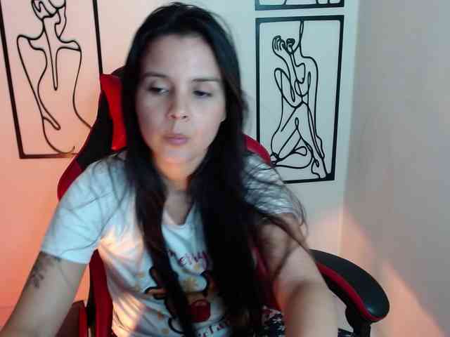 MiaRobinn MiaRobinn