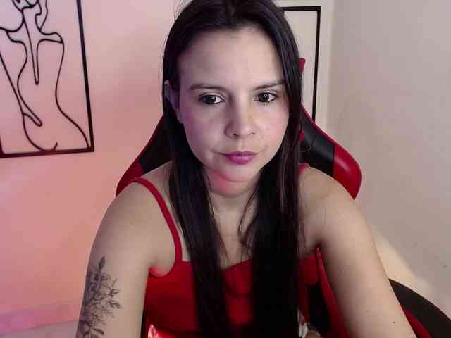 MiaRobinn webcam